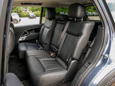 New 2026 Land Rover Range Rover Long Wheelbase SE AWD/4WD image 41