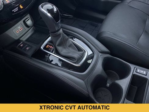 Used 2019 Nissan Rogue SL w/ Premium Package FWD image 8