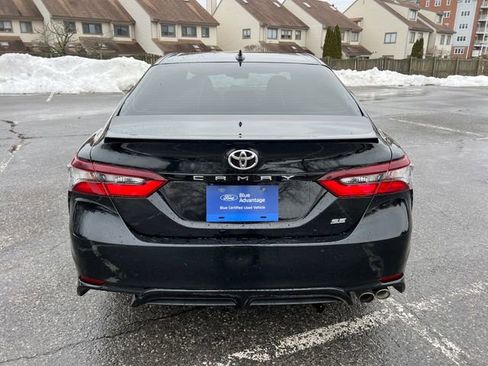 Used 2021 Toyota Camry SE image 9