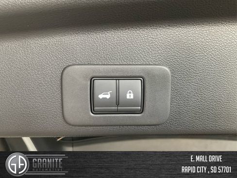 New 2025 Nissan Murano SV AWD/4WD image 14