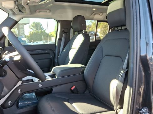 New 2025 Land Rover Defender 110 S image 3