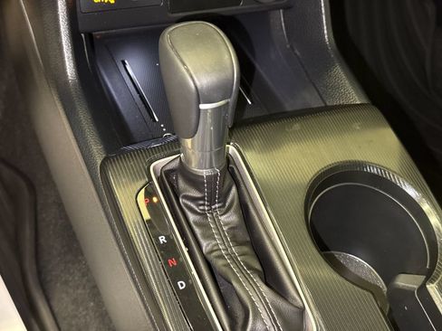 Certified 2025 Honda Civic Sport image 28
