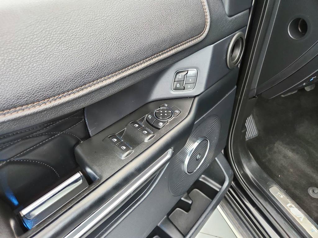 Used 2019 Ford Expedition Platinum AWD/4WD image 23