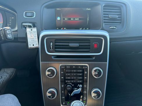 Used 2016 Volvo V60 T5 Cross Country w/ Protection Package image 24