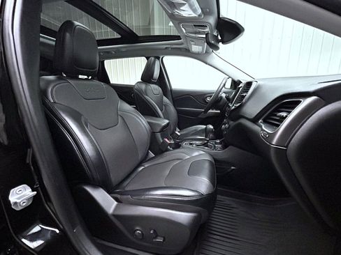 Used 2022 Jeep Cherokee Latitude Lux w/ Sun & Sound Group image 15