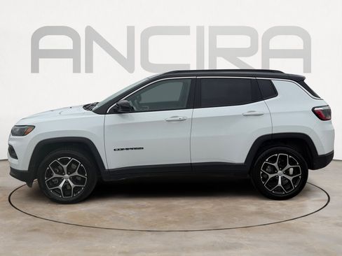 Used 2024 Jeep Compass Limited AWD/4WD image 7