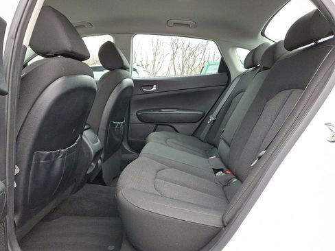 Used 2016 Kia Optima LX w/ LX Convenience Package image 16