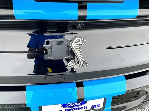 Used 2021 Ford Mustang Shelby GT500 w/ Technology Package image 14