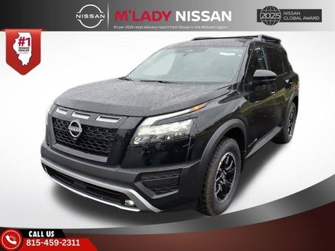 New 2025 Nissan Pathfinder Rock Creek image 3