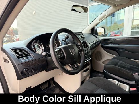 Used 2016 Dodge Grand Caravan SE w/ Quick Order Package 29E SE image 14