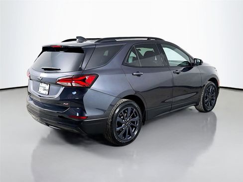 Used 2023 Chevrolet Equinox RS AWD/4WD image 9