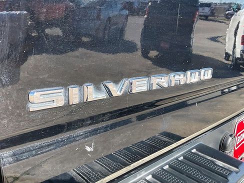 Used 2020 Chevrolet Silverado 2500 LTZ w/ LTZ Plus Package image 27