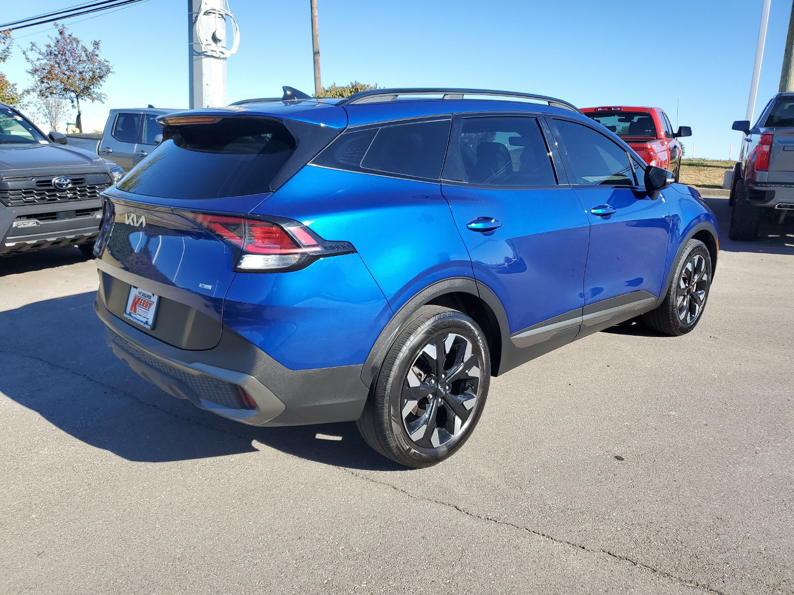 Used 2023 Kia Sportage X-Line w/ X-Line Premium Package AWD/4WD image 4