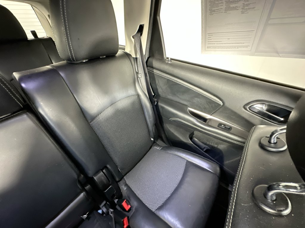 Used 2020 Dodge Journey Crossroad FWD image 14