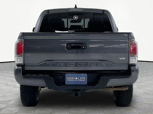 Used 2022 Toyota Tacoma TRD Off-Road w/ TRD Premium Off Road Package image 5