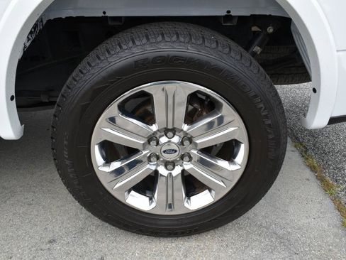 Used 2018 Ford F150 Lariat w/ Equipment Group 502A Luxury AWD/4WD image 33
