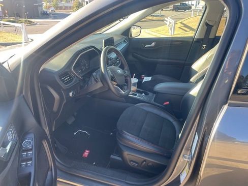 Used 2022 Ford Escape SEL w/ SEL Stealth AWD Package image 7