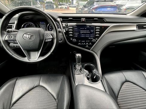 Used 2018 Toyota Camry SE w/ Audio Package image 16