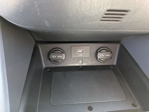 Used 2020 Hyundai Ioniq SEL FWD image 57