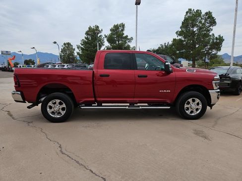 Used 2026 RAM 2500 Big Horn AWD/4WD image 4