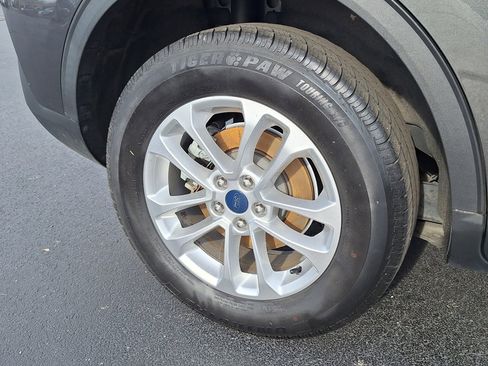 Used 2020 Ford Escape SE image 23