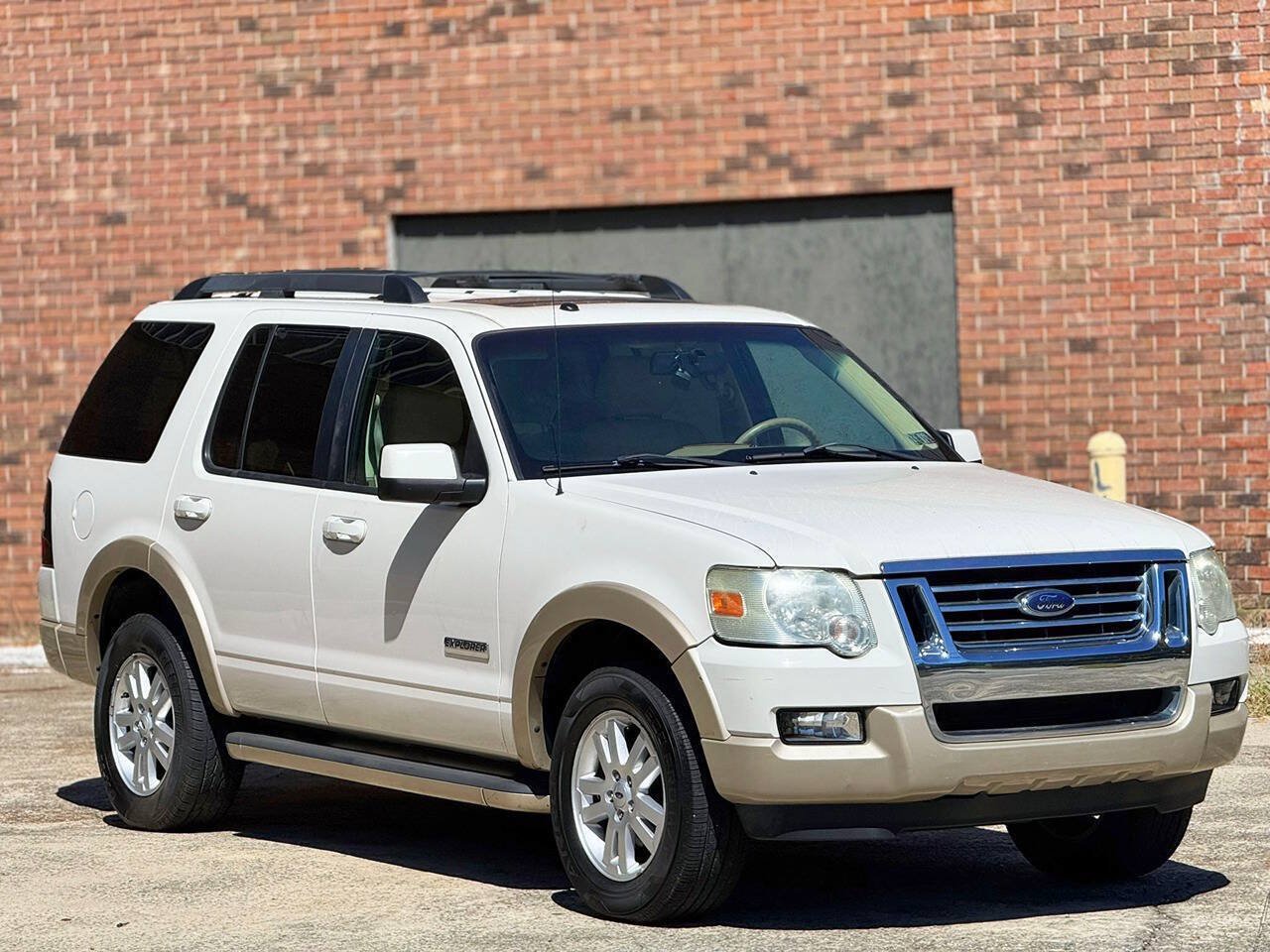Used 2008 Ford Explorer Eddie Bauer AWD/4WD image 3