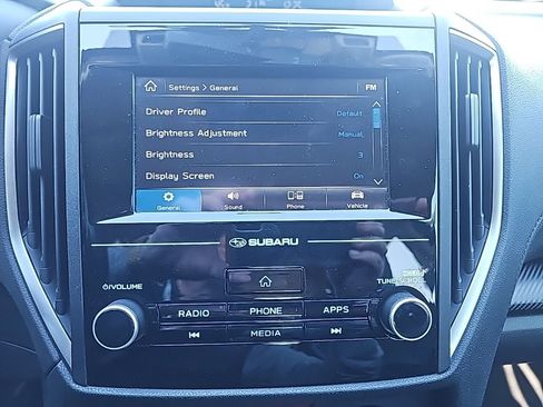 Used 2018 Subaru Crosstrek 2.0i Premium w/ Eyesight System image 16