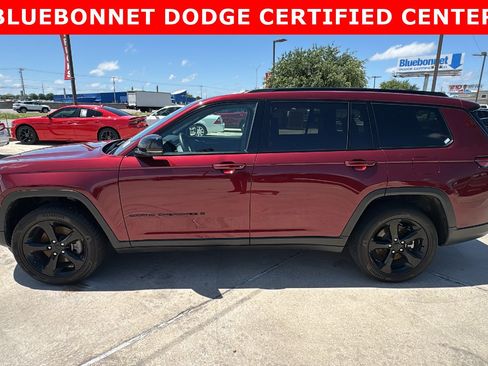 Used 2023 Jeep Grand Cherokee L Altitude AWD/4WD image 8