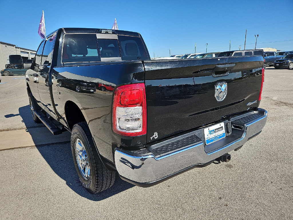 Used 2024 RAM 2500 Tradesman w/ Chrome Appearance Group AWD/4WD image 5