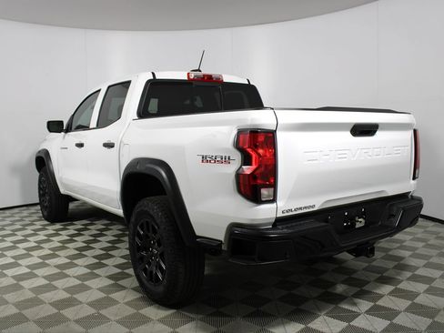 Used 2024 Chevrolet Colorado Trail Boss w/ Technology Package AWD/4WD image 43