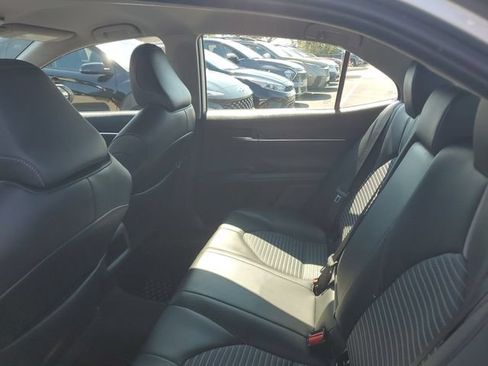Used 2024 Toyota Camry SE FWD image 8