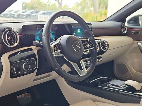 Used 2022 Mercedes-Benz A 220 image 11