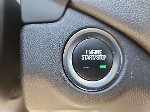 Used 2024 Chevrolet Equinox LT AWD/4WD image 24