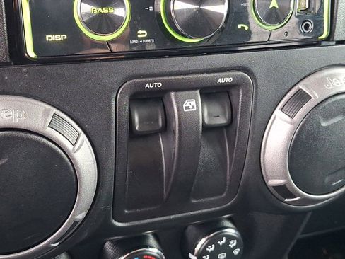 Used 2016 Jeep Wrangler Sport w/ Quick Order Package 24S AWD/4WD image 27