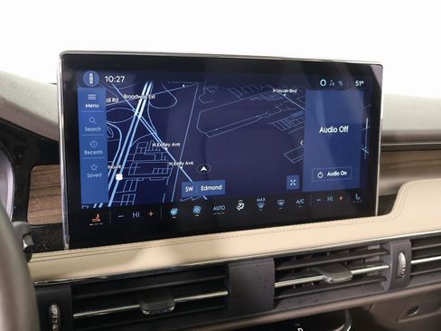 Used 2024 Lincoln Corsair Reserve w/ Equipment Group 201A image 7