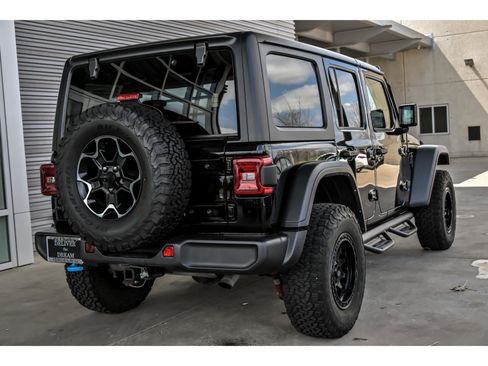 Used 2022 Jeep Wrangler Unlimited Rubicon 4xe w/ Cold Weather Group image 8