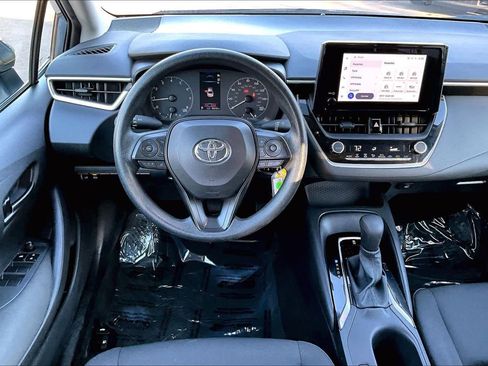 Used 2024 Toyota Corolla LE image 5