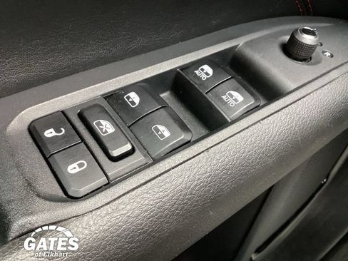 Used 2024 Jeep Compass Trailhawk AWD/4WD image 20