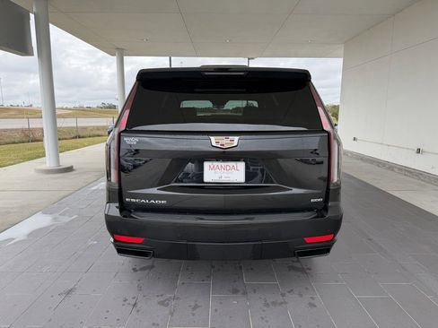 Used 2024 Cadillac Escalade Sport image 7