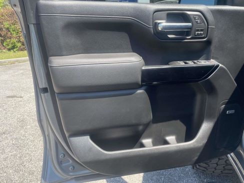 Used 2020 Chevrolet Silverado 1500 LTZ w/ LTZ Premium Package image 15