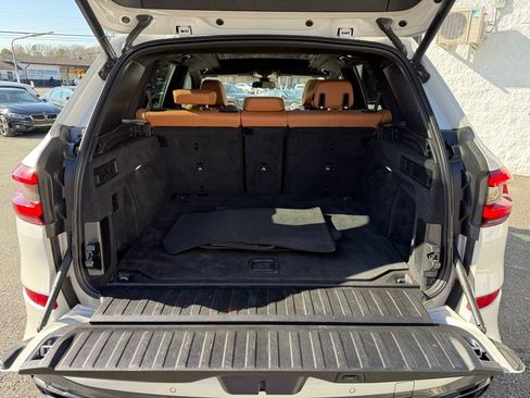 Used 2022 BMW X5 xDrive40i w/ M Sport Package image 6