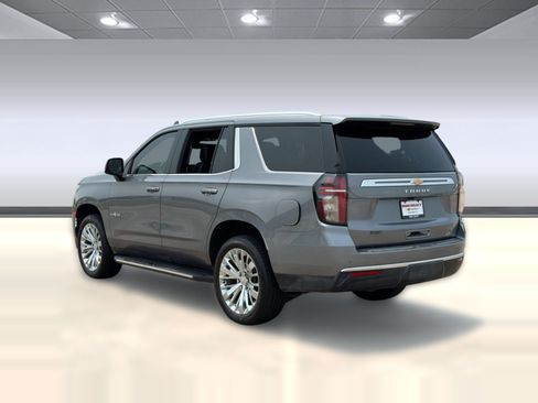 Used 2021 Chevrolet Tahoe LT w/ LT Signature Package RWD image 3