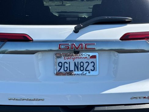 Used 2023 GMC Acadia AT4 w/ Technology Package AWD/4WD image 50