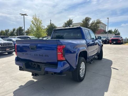 Used 2025 Toyota Tacoma SR5 RWD image 5