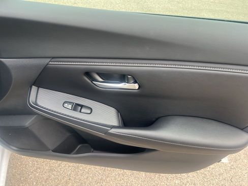 Used 2023 Nissan Sentra SV w/ Trunk Package image 20