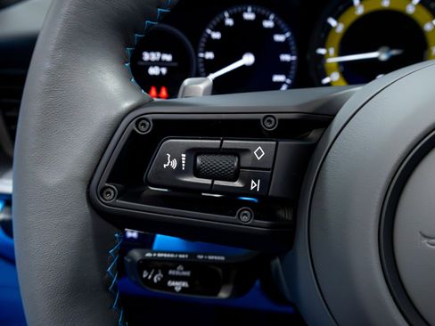 Used 2024 Porsche 911 Carrera image 69