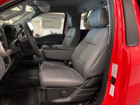 New 2025 Ford F550 4x4 Regular Cab Super Duty image 12