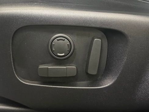 Used 2024 Land Rover Range Rover Velar Dynamic SE image 30