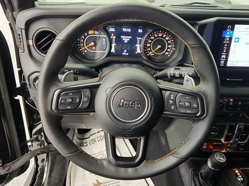 Used 2025 Jeep Wrangler Unlimited Rubicon 392 AWD/4WD image 13