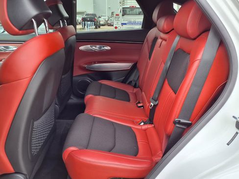 Used 2024 Genesis GV70 2.5T w/ Sport Prestige Package image 19